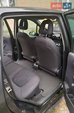 Хэтчбек Mercedes-Benz A-Class 2002 в 