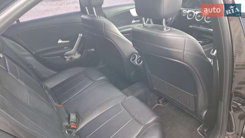 Седан Mercedes-Benz A-Class 2019 в Тульчині