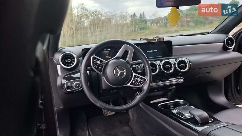 Седан Mercedes-Benz A-Class 2019 в Тульчині