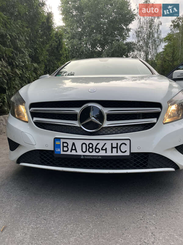 Хэтчбек Mercedes-Benz A-Class 2014 в Кропивницком фото 14 Хэтчбек Mercedes-Benz A-Class 2014 в Кропивницком