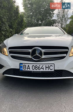 Хетчбек Mercedes-Benz A-Class 2014 в 