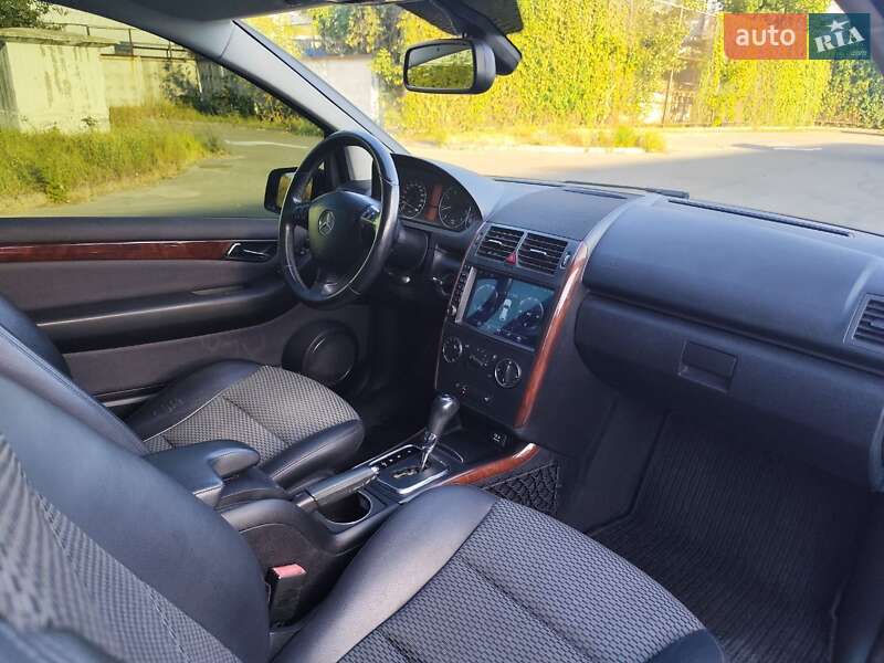 Купе Mercedes-Benz A-Class 2010 в Києві