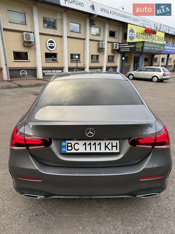 Седан Mercedes-Benz A-Class 2019 в Львове