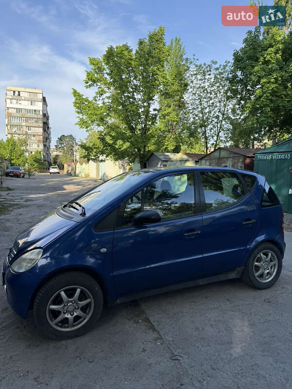Хетчбек Mercedes-Benz A-Class 1999 в 
