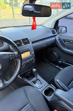 Хэтчбек Mercedes-Benz A-Class 2010 в 