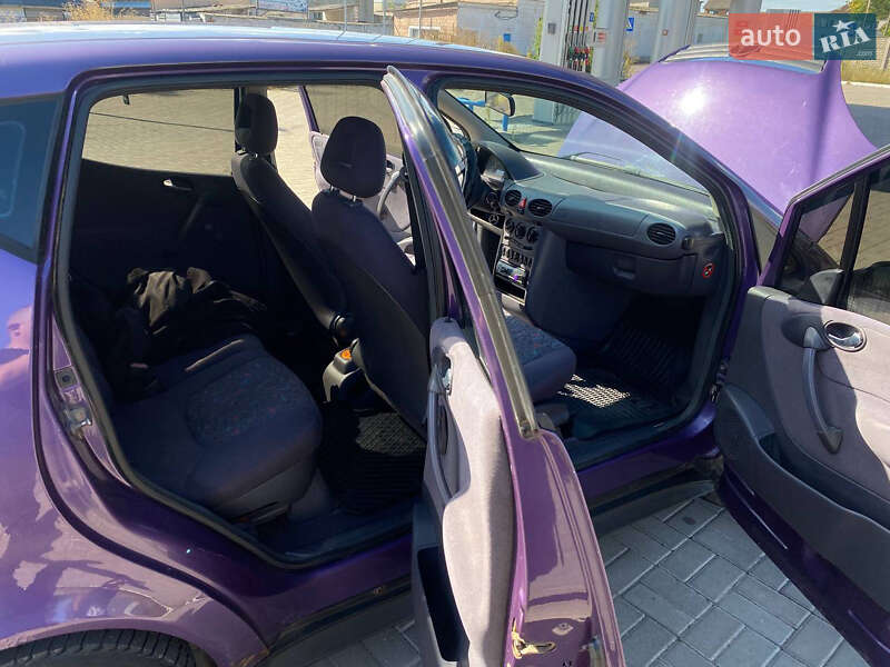 Хэтчбек Mercedes-Benz A-Class 2000 в Иваничах