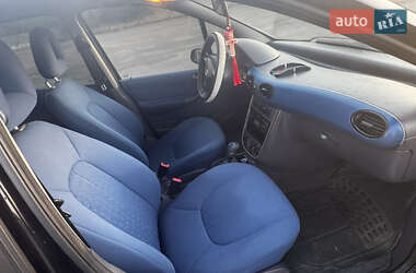 Хэтчбек Mercedes-Benz A-Class 2004 в 
