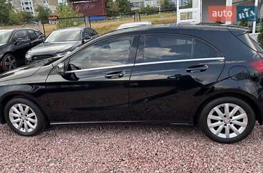 Хэтчбек Mercedes-Benz A-Class 2016 в 