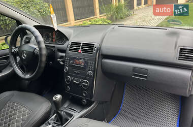 Хэтчбек Mercedes-Benz A-Class 2005 в 