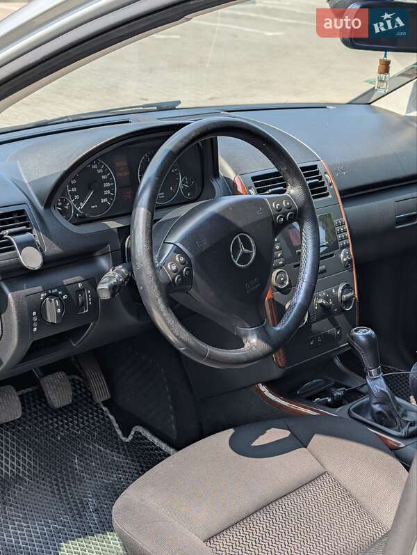Хэтчбек Mercedes-Benz A-Class 2006 в Черкассах фото 6 Хэтчбек Mercedes-Benz A-Class 2006 в Черкассах