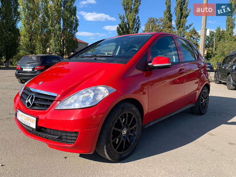 Хэтчбек Mercedes-Benz A-Class 2010 в Киеве фото 2 Хэтчбек Mercedes-Benz A-Class 2010 в Киеве