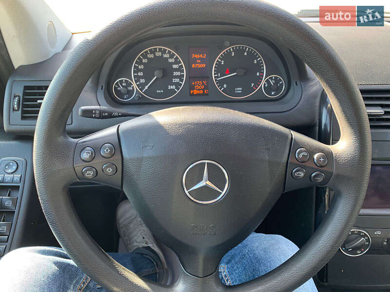 Хэтчбек Mercedes-Benz A-Class 2010 в Киеве фото 22 Хэтчбек Mercedes-Benz A-Class 2010 в Киеве