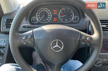 Хэтчбек Mercedes-Benz A-Class 2010 в 