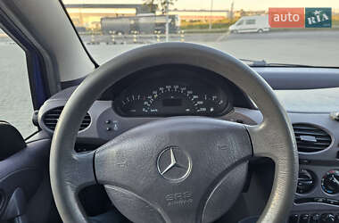 Хэтчбек Mercedes-Benz A-Class 2000 в 