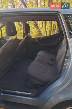 Хэтчбек Mercedes-Benz A-Class 2003 в 