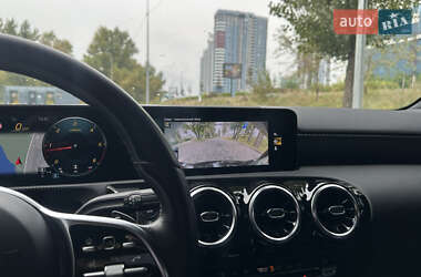 Хэтчбек Mercedes-Benz A-Class 2021 в 