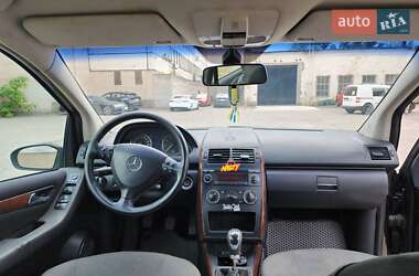 Хэтчбек Mercedes-Benz A-Class 2005 в 