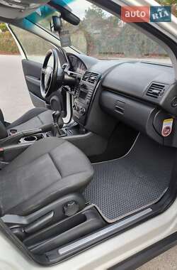Хэтчбек Mercedes-Benz A-Class 2009 в 