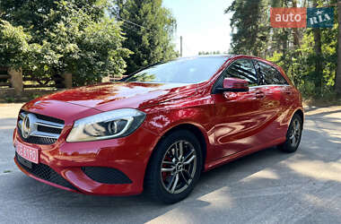 Хэтчбек Mercedes-Benz A-Class 2014 в 