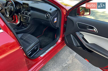 Хэтчбек Mercedes-Benz A-Class 2014 в 