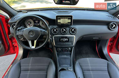 Хэтчбек Mercedes-Benz A-Class 2014 в 