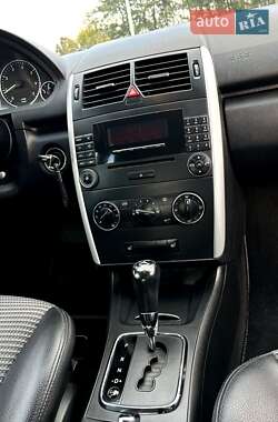 Хэтчбек Mercedes-Benz A-Class 2006 в 
