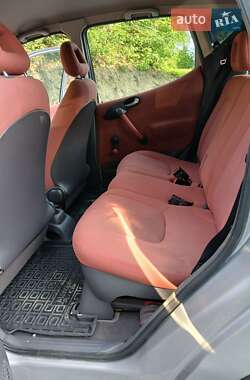 Хэтчбек Mercedes-Benz A-Class 2000 в 