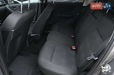 Хэтчбек Mercedes-Benz A-Class 2010 в 