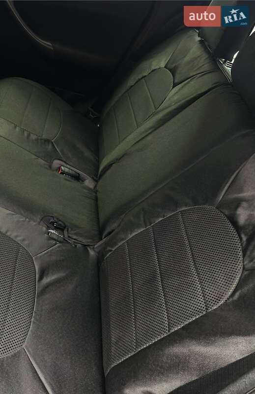 Хетчбек Mercedes-Benz A-Class 2001 в Києві фото 13 Хетчбек Mercedes-Benz A-Class 2001 в Києві