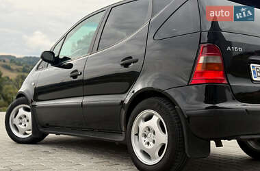 Хэтчбек Mercedes-Benz A-Class 2000 в 