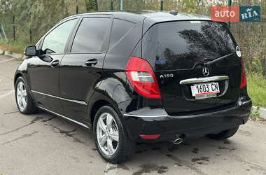 Хэтчбек Mercedes-Benz A-Class 2010 в 