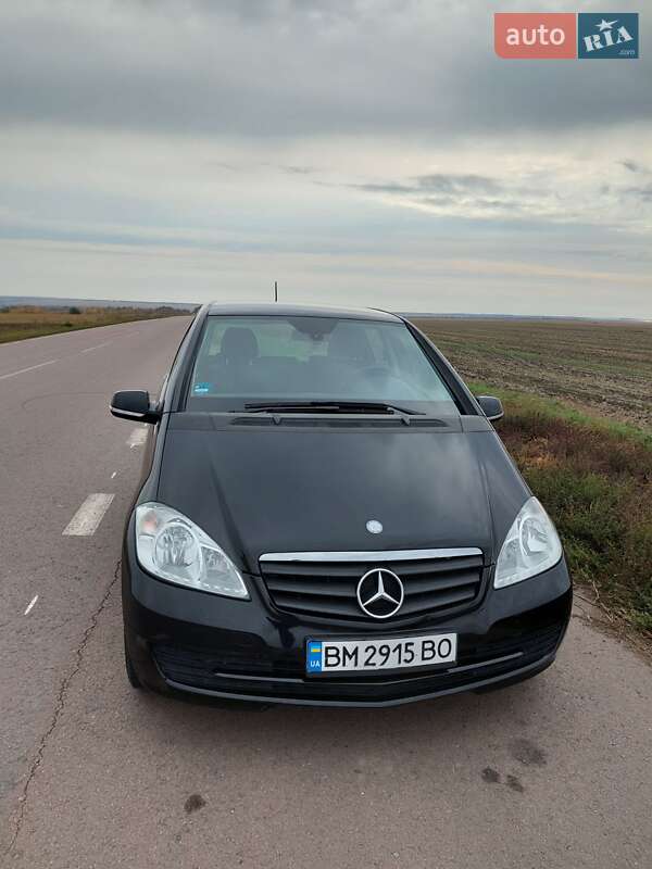 Хэтчбек Mercedes-Benz A-Class 2010 в Ахтырке фото 2 Хэтчбек Mercedes-Benz A-Class 2010 в Ахтырке