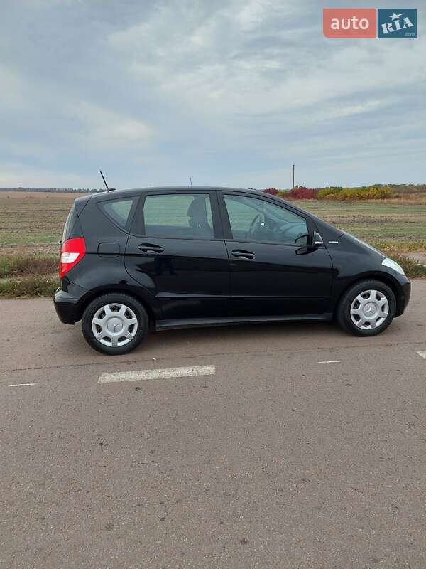 Хэтчбек Mercedes-Benz A-Class 2010 в Ахтырке фото 15 Хэтчбек Mercedes-Benz A-Class 2010 в Ахтырке