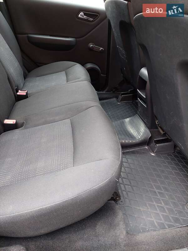 Хэтчбек Mercedes-Benz A-Class 2010 в Ахтырке фото 33 Хэтчбек Mercedes-Benz A-Class 2010 в Ахтырке