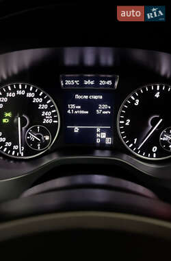 Хэтчбек Mercedes-Benz A-Class 2013 в 