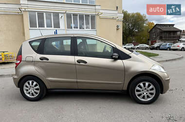 Хэтчбек Mercedes-Benz A-Class 2005 в  фото 5 Хэтчбек Mercedes-Benz A-Class 2005 в