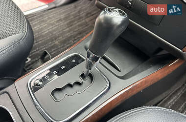 Хэтчбек Mercedes-Benz A-Class 2011 в 