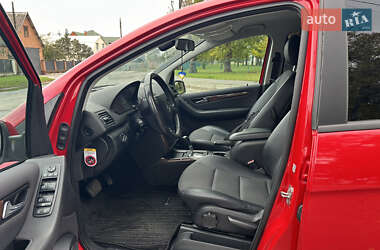 Хэтчбек Mercedes-Benz A-Class 2011 в 