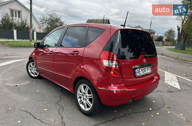 Хэтчбек Mercedes-Benz A-Class 2011 в 