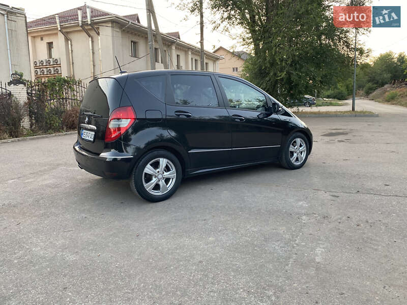 Хэтчбек Mercedes-Benz A-Class 2010 в Кривом Роге фото 5 Хэтчбек Mercedes-Benz A-Class 2010 в Кривом Роге