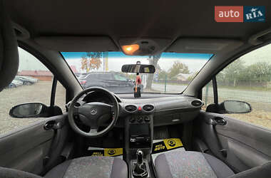 Хэтчбек Mercedes-Benz A-Class 2000 в 