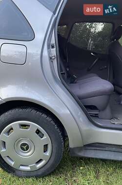 Хэтчбек Mercedes-Benz A-Class 1999 в  фото 7 Хэтчбек Mercedes-Benz A-Class 1999 в