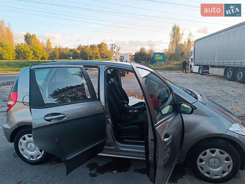 Хэтчбек Mercedes-Benz A-Class 2005 в Киеве
