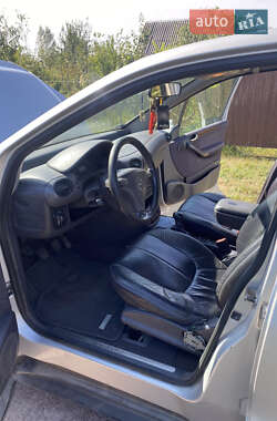 Хэтчбек Mercedes-Benz A-Class 2002 в 