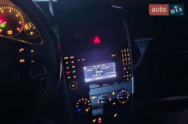 Хэтчбек Mercedes-Benz A-Class 2009 в 