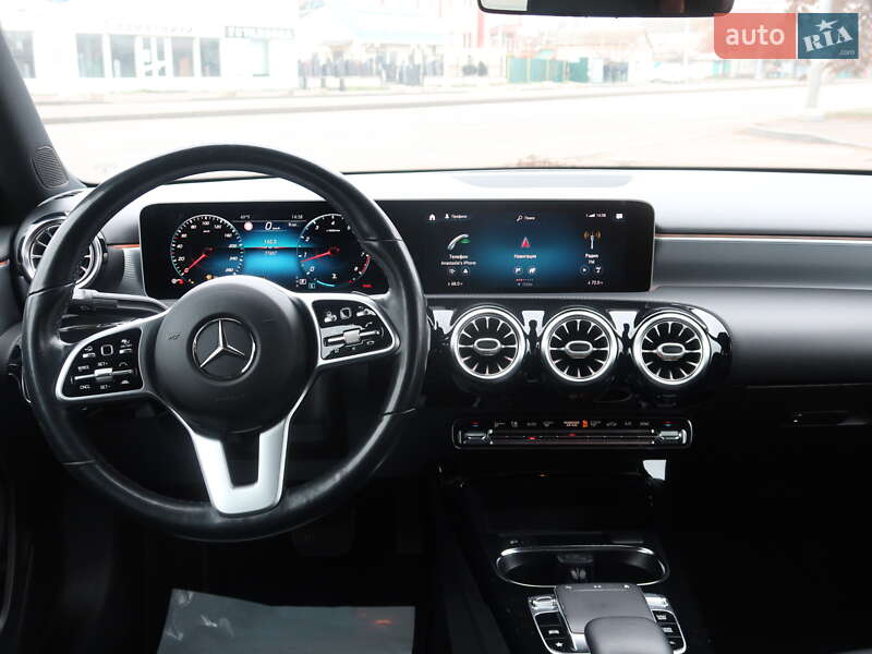 Седан Mercedes-Benz A-Class 2019 в Одессе