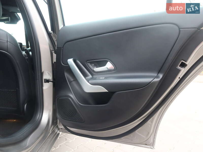 Седан Mercedes-Benz A-Class 2019 в Одессе