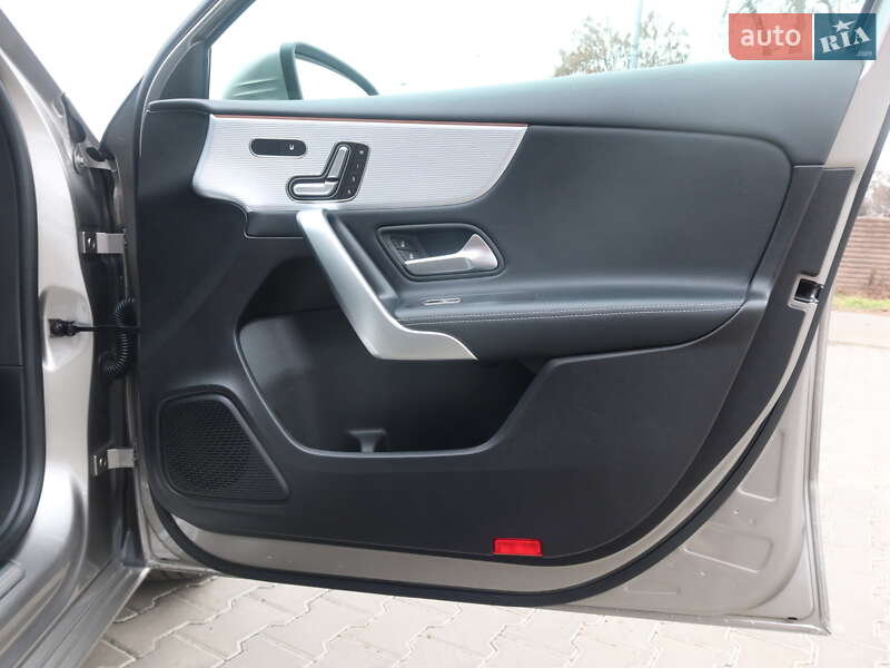 Седан Mercedes-Benz A-Class 2019 в Одессе