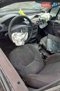 Хэтчбек Mercedes-Benz A-Class 2000 в 
