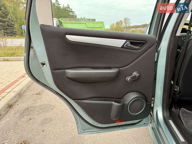 Хэтчбек Mercedes-Benz A-Class 2006 в Тернополе фото 27 Хэтчбек Mercedes-Benz A-Class 2006 в Тернополе